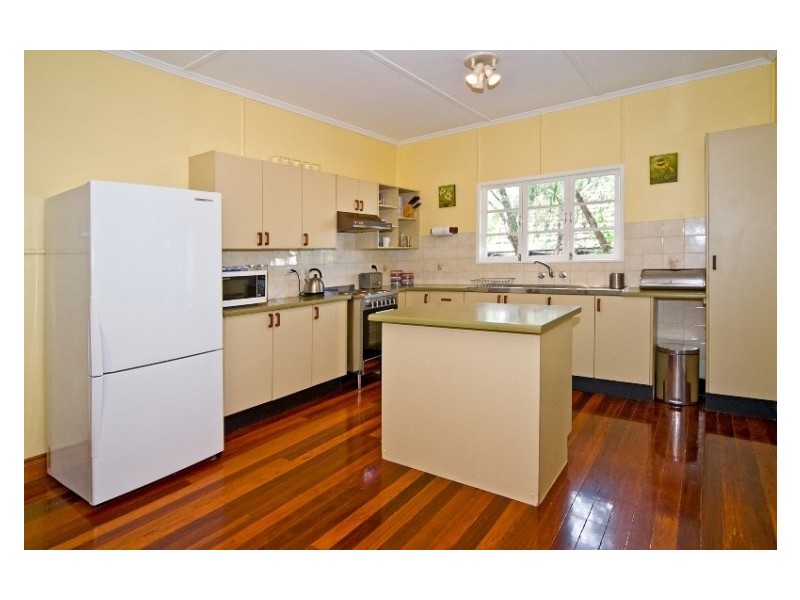 22 Blackwood Avenue, Cannon Hill QLD 4170