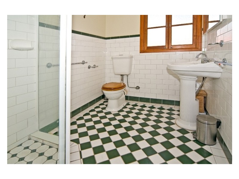 22 Blackwood Avenue, Cannon Hill QLD 4170