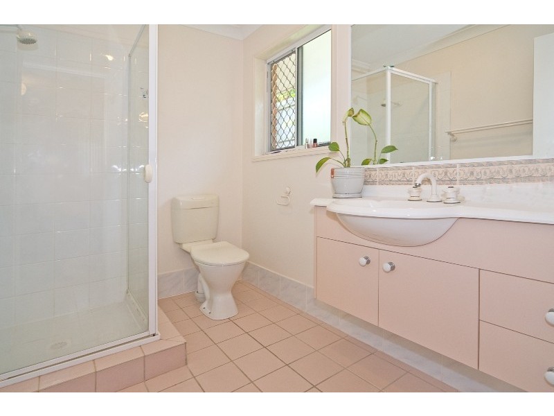 3 Christina Place, Belmont QLD 4153