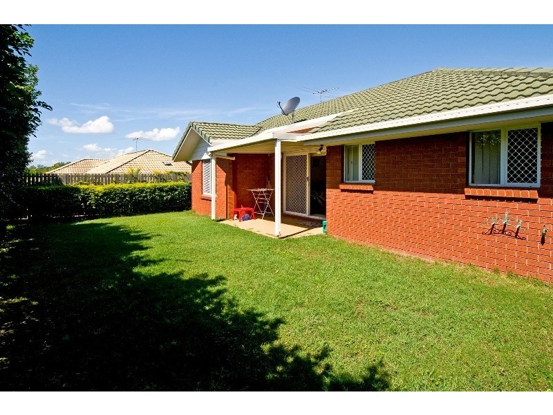 3 Christina Place, Belmont QLD 4153