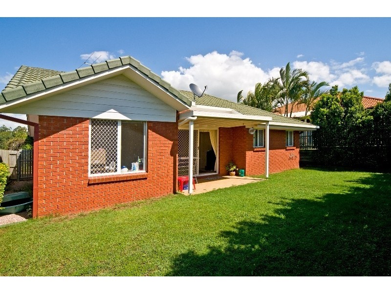 3 Christina Place, Belmont QLD 4153