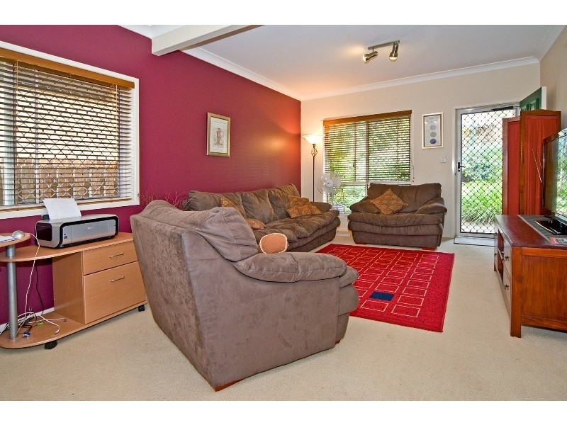 20 Hillside Crescent, Seven Hills QLD 4170