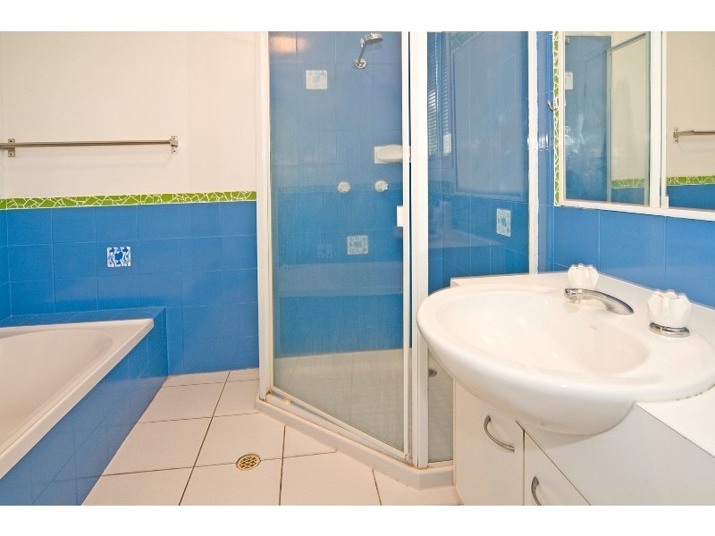 20 Hillside Crescent, Seven Hills QLD 4170