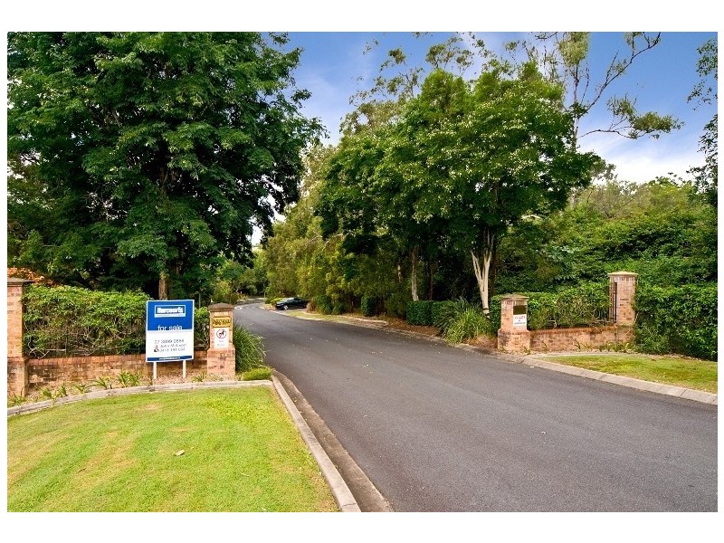 20 Hillside Crescent, Seven Hills QLD 4170