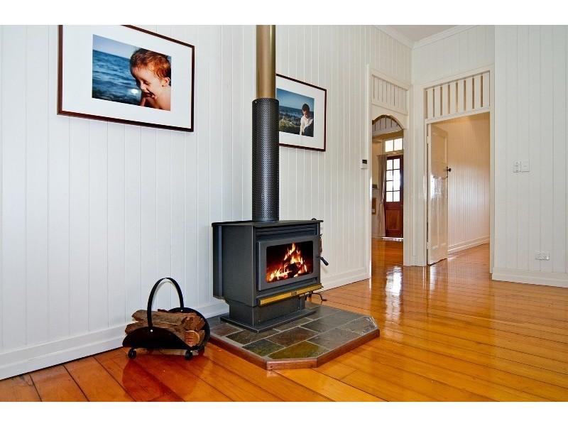 10 Govett Avenue, Hawthorne QLD 4171