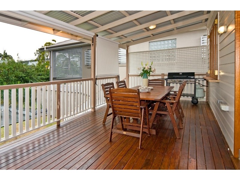 10 Govett Avenue, Hawthorne QLD 4171