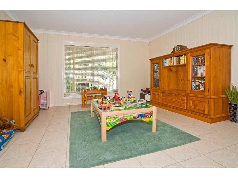 7 Esmonde Place, Coorparoo QLD 4151