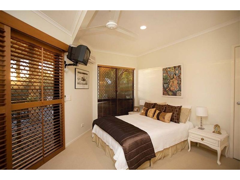 24 Pine Street, Bulimba QLD 4171