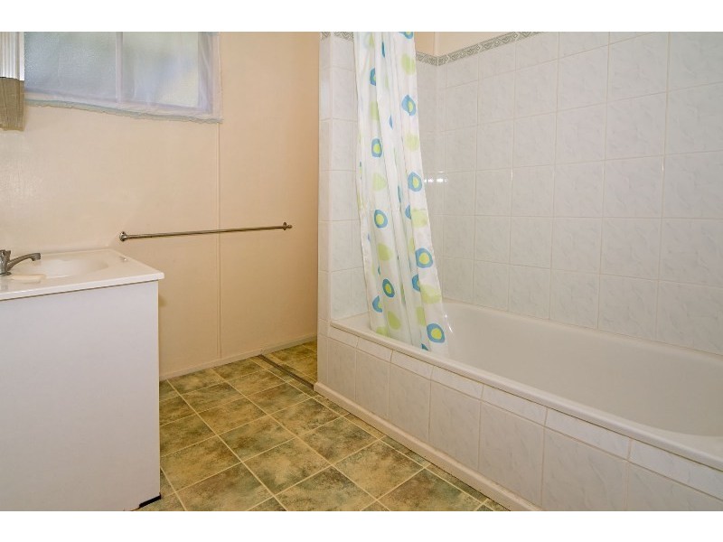 1820 Creek Road, Cannon Hill QLD 4170