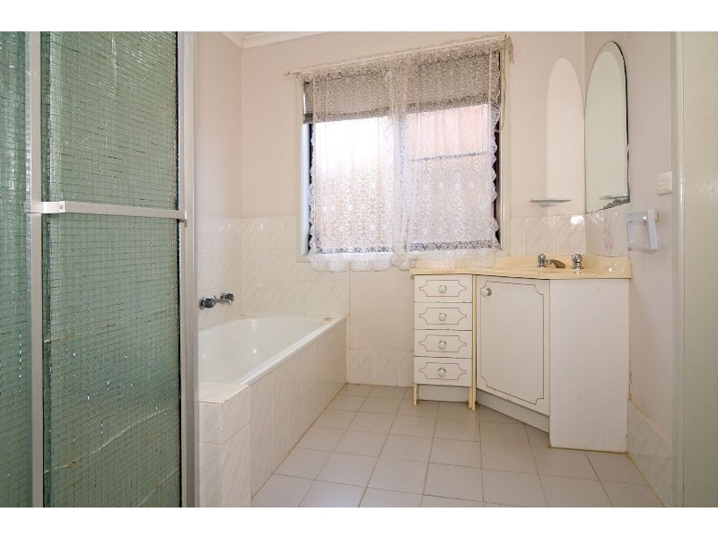 60 Rembrandt Street, Carina QLD 4152