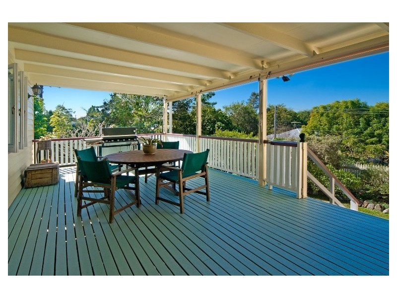 96 MacDonald Street, Norman Park QLD 4170