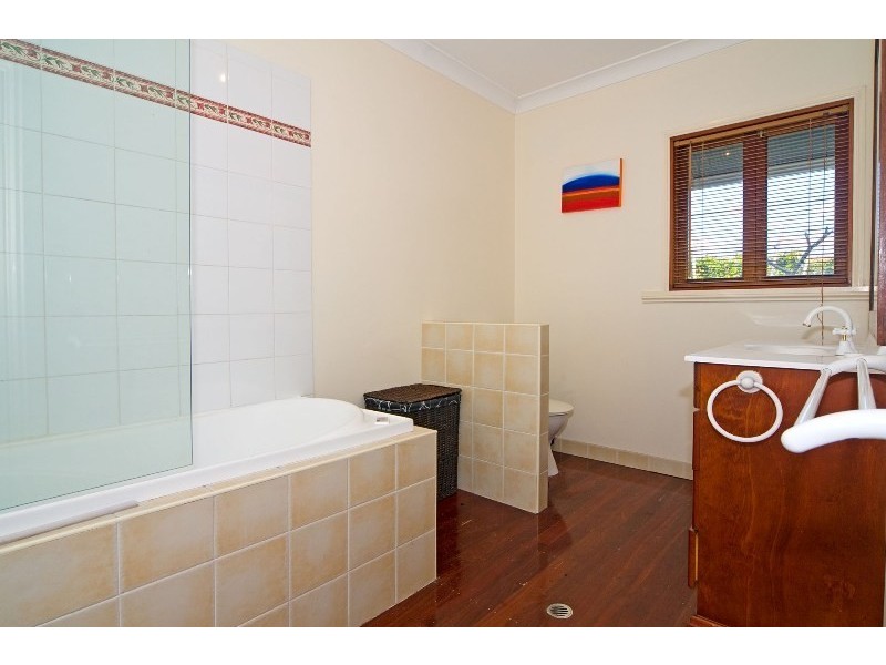 54 Smallman Street, Bulimba QLD 4171