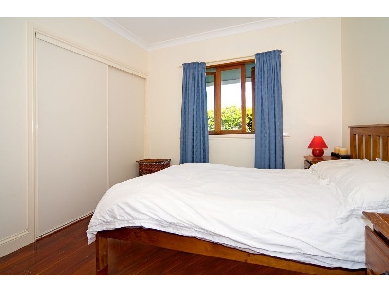 54 Smallman Street, Bulimba QLD 4171