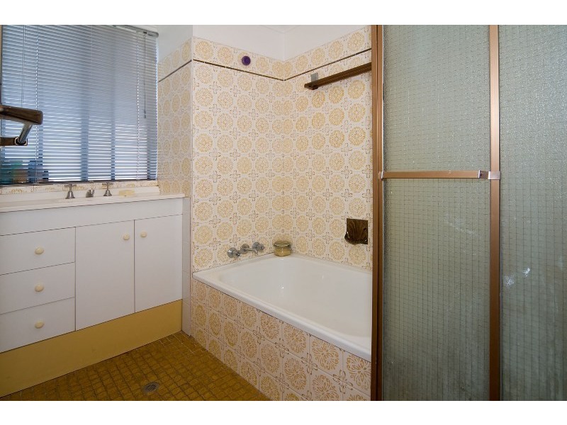 1/95 Kates Street, Morningside QLD 4170