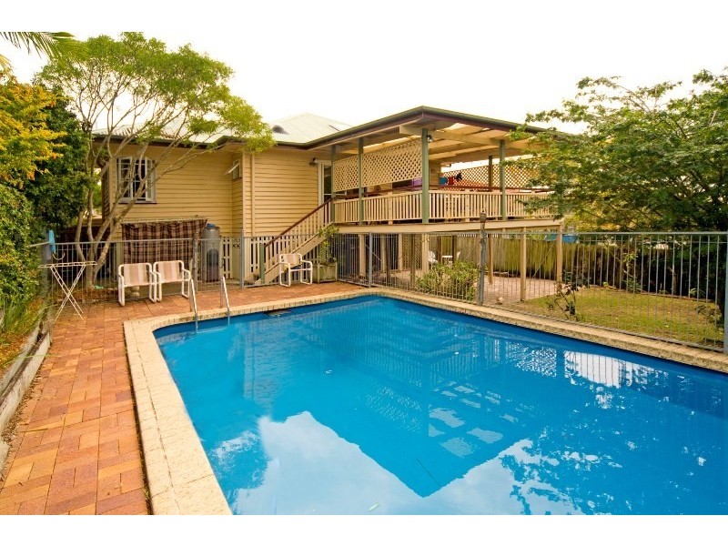 26 Grant Street, Camp Hill QLD 4152