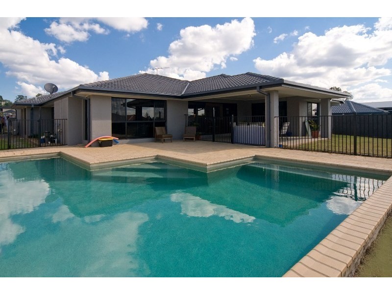 12 Vaucluse Place, Parkinson QLD 4115