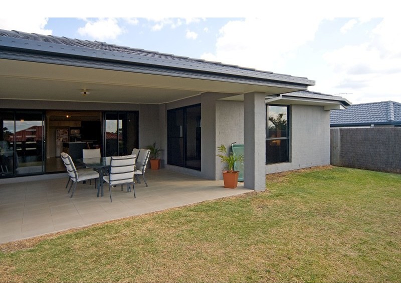 12 Vaucluse Place, Parkinson QLD 4115