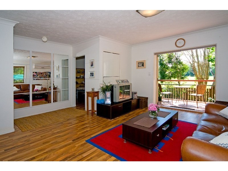 2/70 Jellicoe Street, Coorparoo QLD 4151