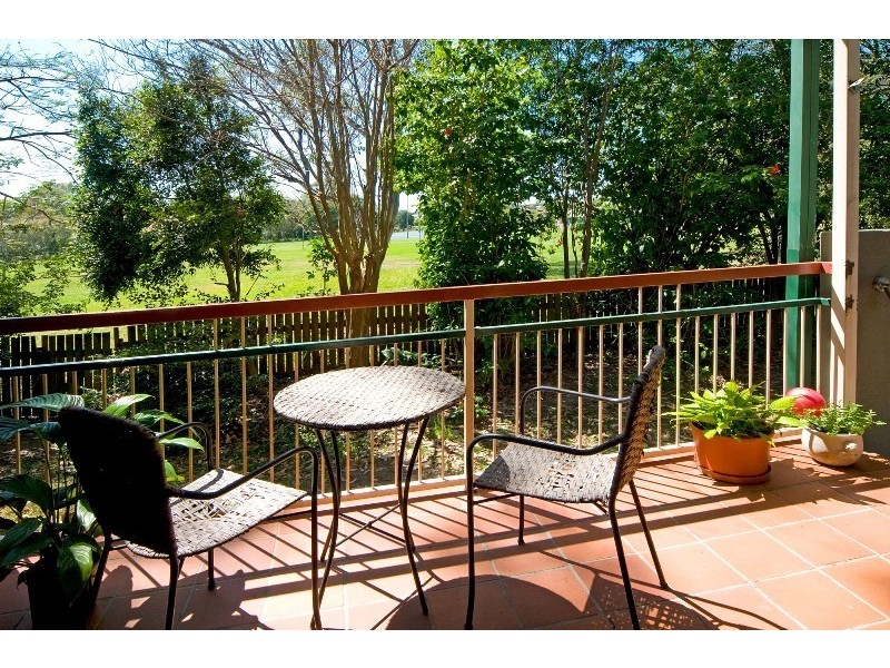 2/70 Jellicoe Street, Coorparoo QLD 4151