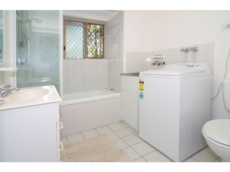 2/70 Jellicoe Street, Coorparoo QLD 4151