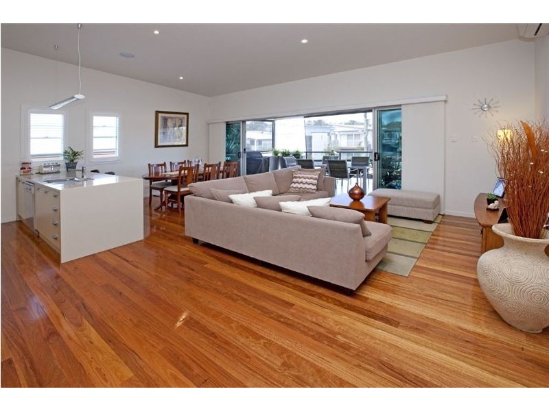 19B Park Street, Hawthorne QLD 4171