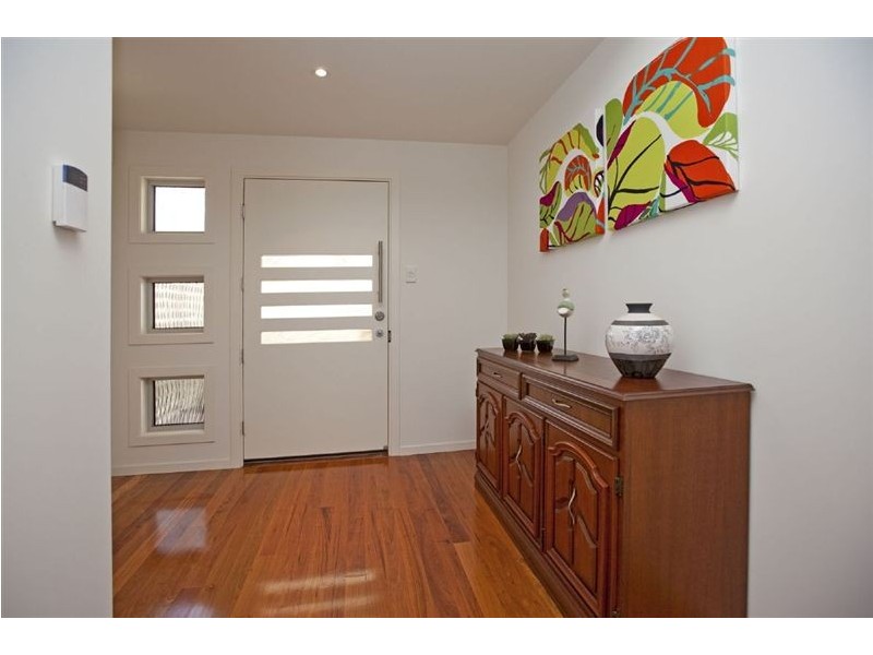 19B Park Street, Hawthorne QLD 4171