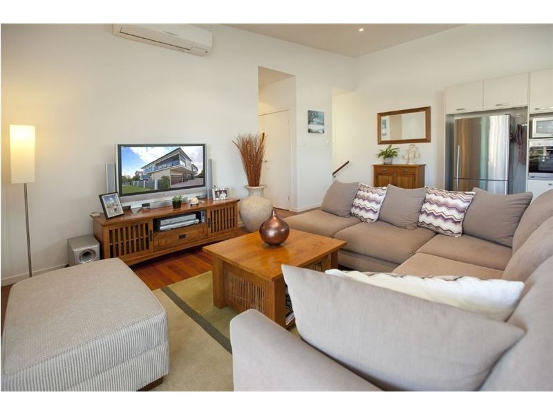 19B Park Street, Hawthorne QLD 4171