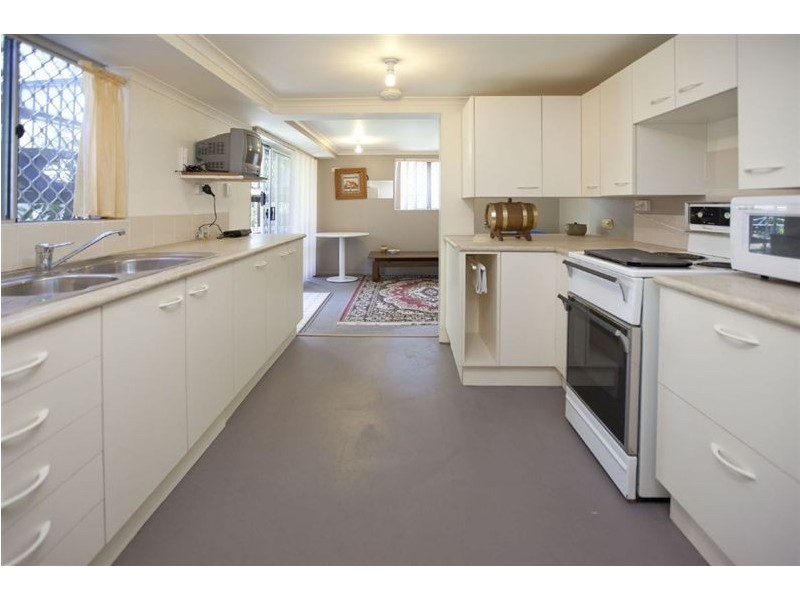 5 Oberon Street, Morningside QLD 4170