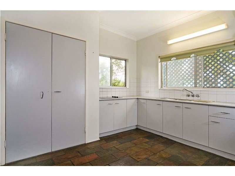 43 Rita Street, Holland Park QLD 4121