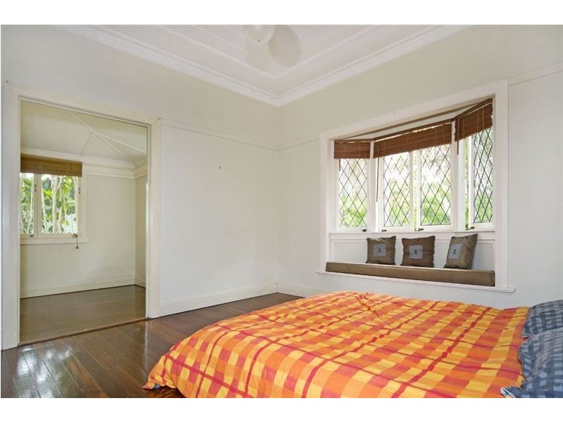 43 Rita Street, Holland Park QLD 4121