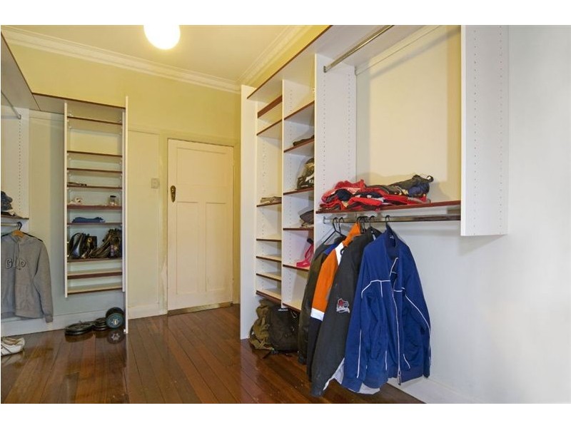 43 Rita Street, Holland Park QLD 4121