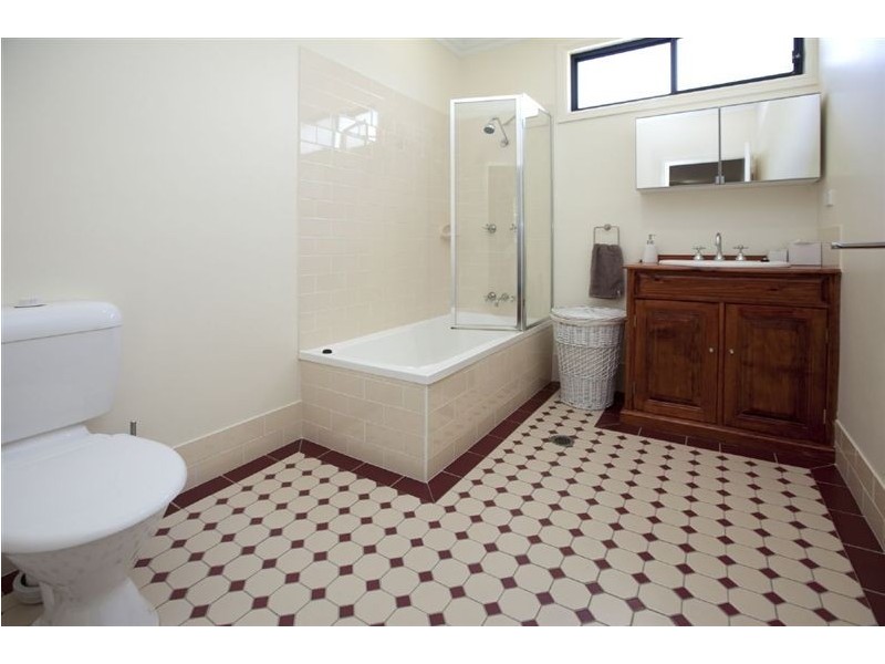 332 Ferguson Road, Norman Park QLD 4170