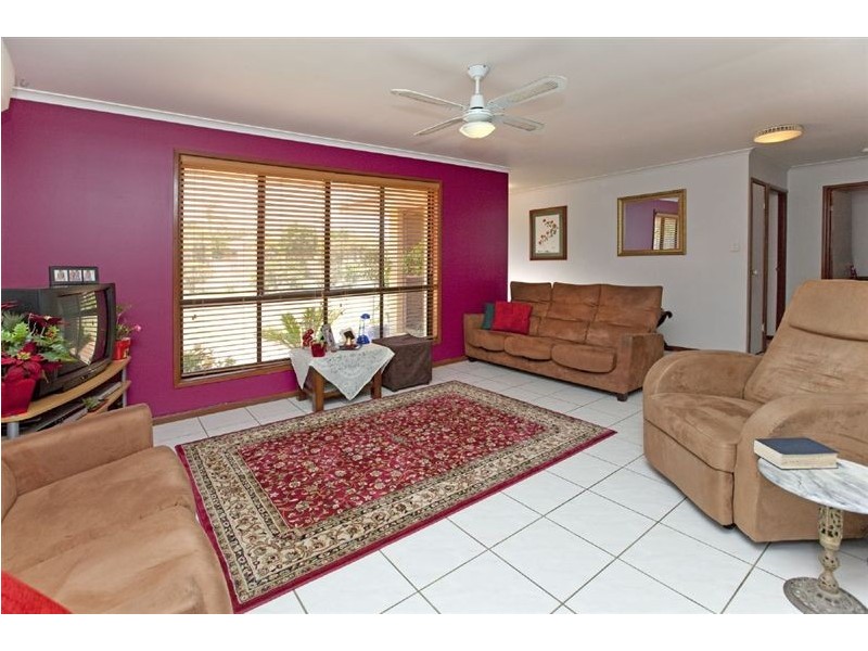 45 Plaza Street, Wynnum West QLD 4178