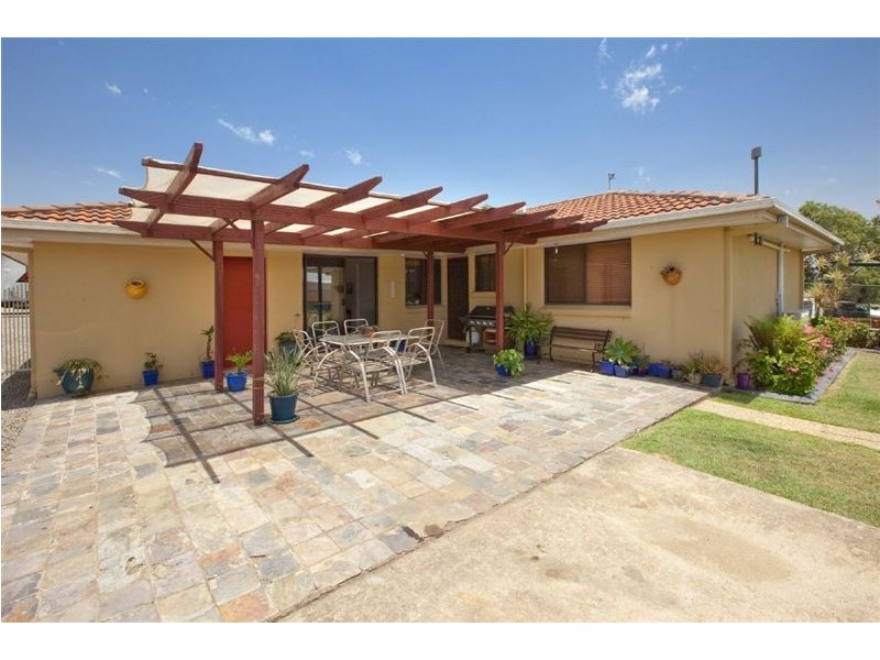45 Plaza Street, Wynnum West QLD 4178