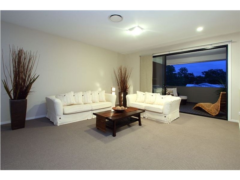 16 Shaftesbury Street, Tarragindi QLD 4121