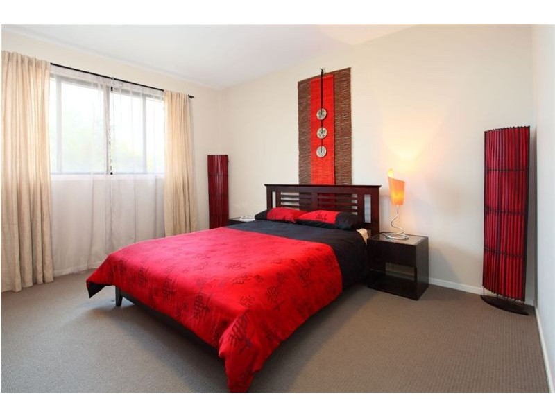 16 Shaftesbury Street, Tarragindi QLD 4121