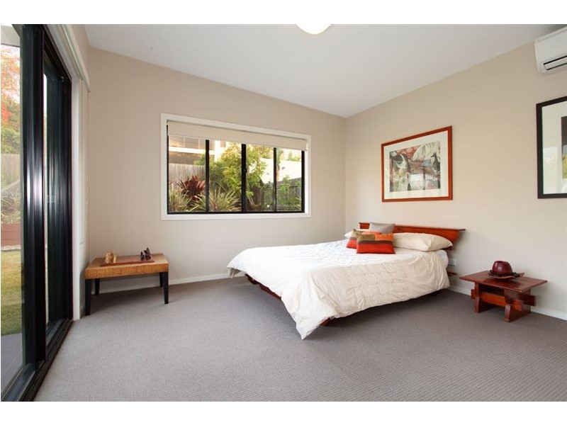 16 Shaftesbury Street, Tarragindi QLD 4121