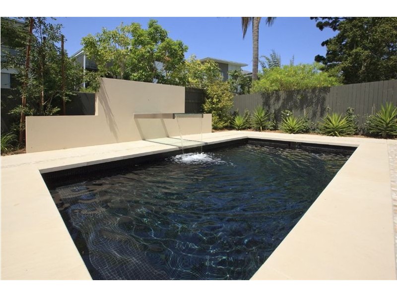 120 Barton Road, Hawthorne QLD 4171