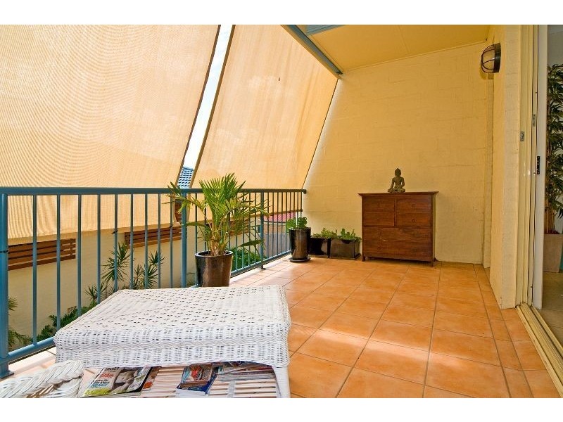 4/111 Hawthorne Road, Hawthorne QLD 4171