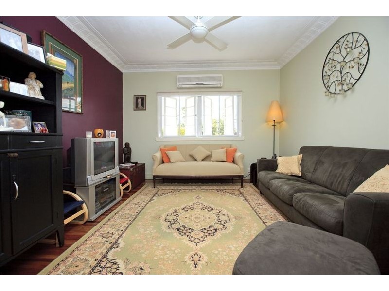 22 Marshall Avenue, Seven Hills QLD 4170