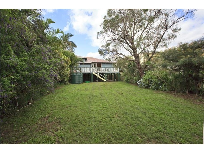 35 Mullens Street, Hawthorne QLD 4171