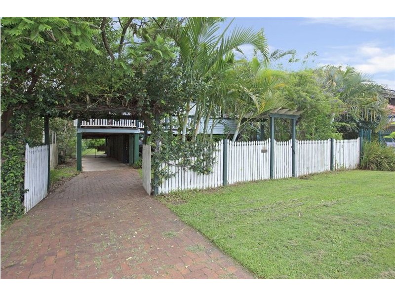 35 Mullens Street, Hawthorne QLD 4171