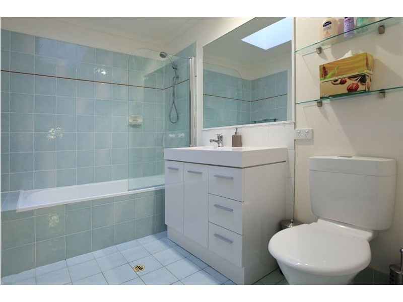 1/12 Simpson Street, Morningside QLD 4170