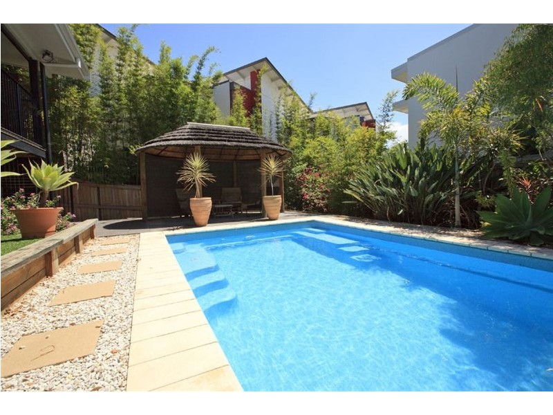 20 Riddell Street, Bulimba QLD 4171