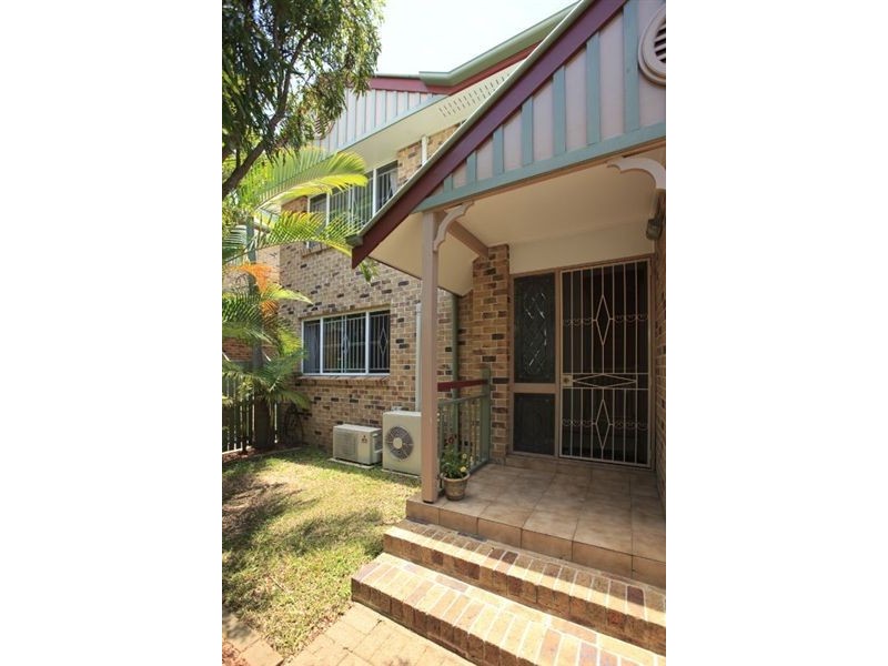 3/72 Miles Street, Hawthorne QLD 4171