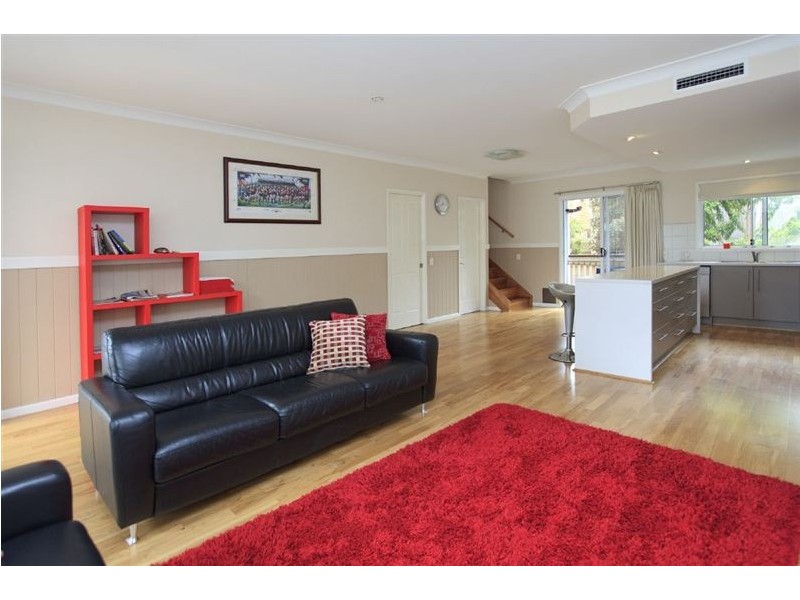 32 Ashfield Street, East Brisbane QLD 4169