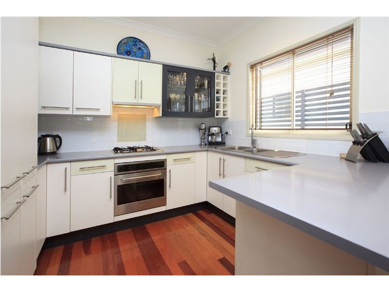 37 Beverley Street, Morningside QLD 4170