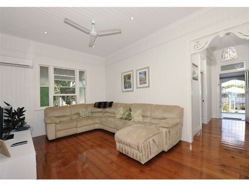 9 Henderson Street, Bulimba QLD 4171