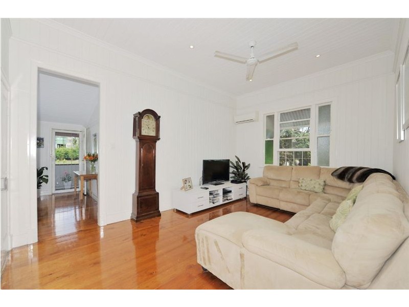 9 Henderson Street, Bulimba QLD 4171