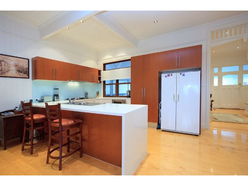 31 Orchard Street, Hawthorne QLD 4171